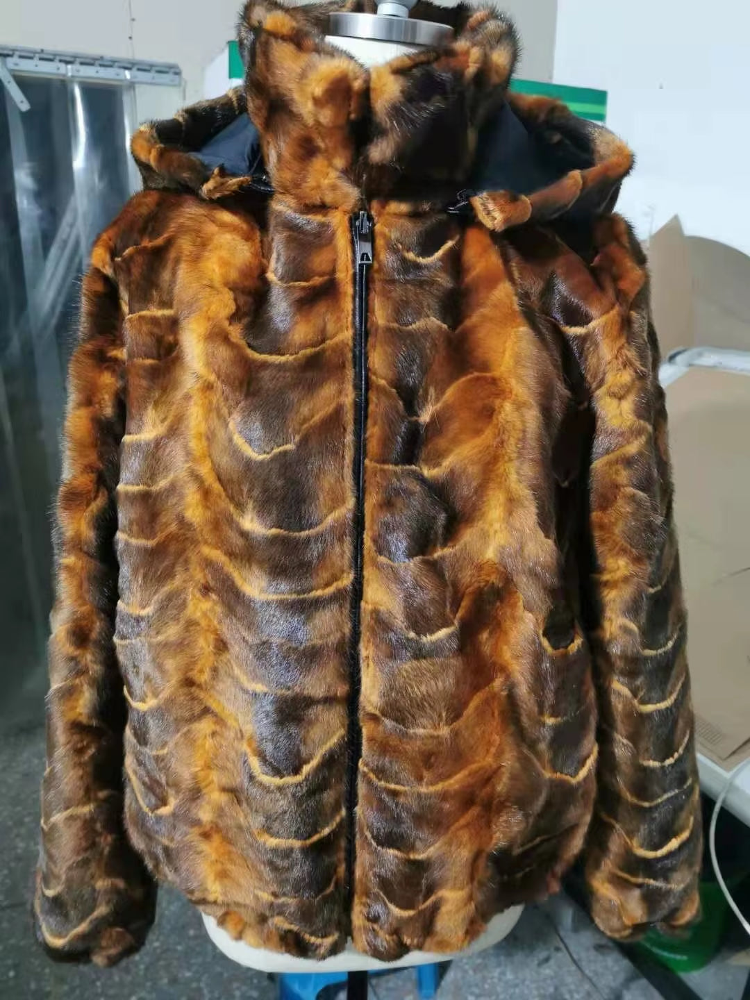 Winter Outdoor Men Mink Fur Coat Fashion Mink Fur Jacket