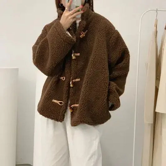 Women'S Lambskin Jacket with Horn Buckle, Stand Collar, Casual, Pure Color, Thin, Winter, Plush, Warm, Female Coat, W900