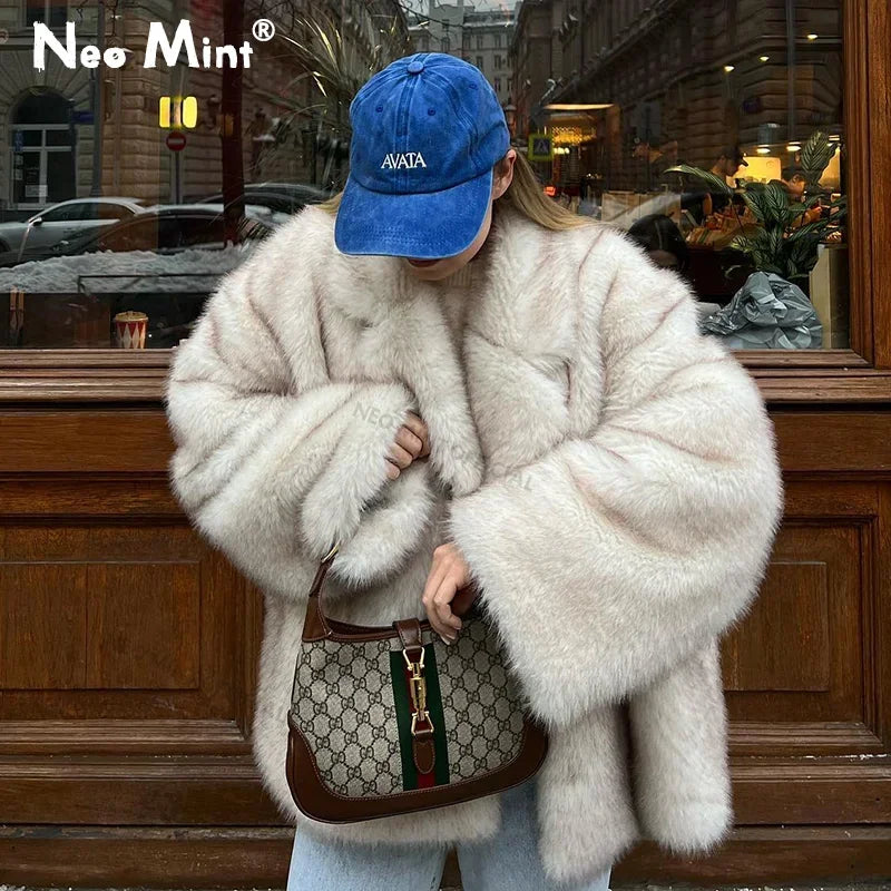 2024 Winter Ins Hot Fashion Girls Oversized Gradient Fur Coat Women Thick Warm Outerwear Fluffy Faux Fox Fur Jacket