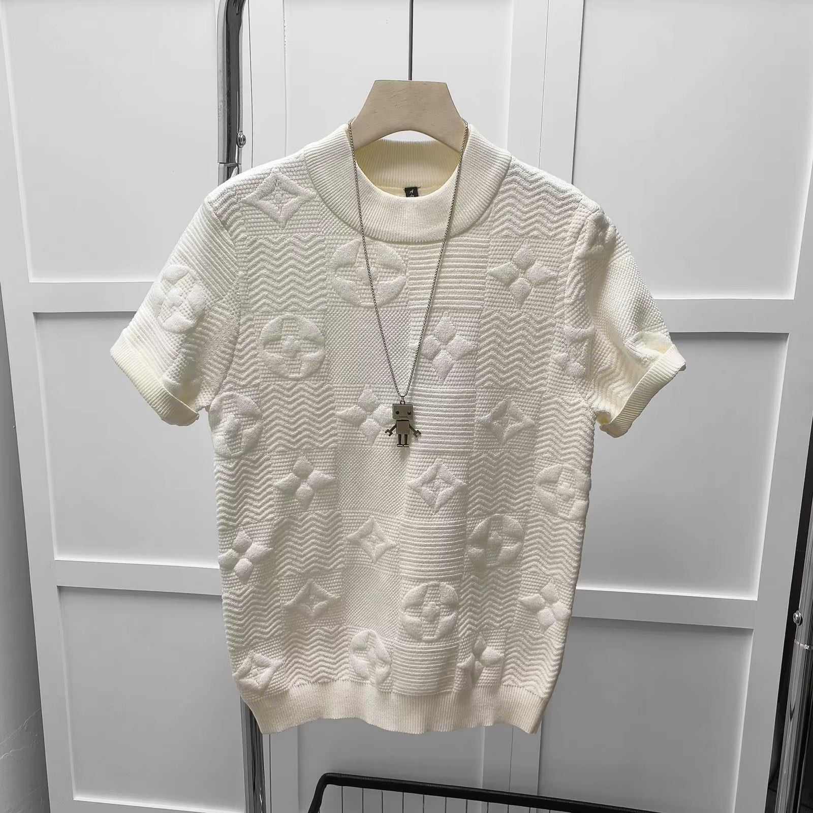 Light Luxury Knitted Sweater Short-Sleeved T-Shirt Young Men'S Trend Fashion Simple Jacquard Half-Sleeved Sweater